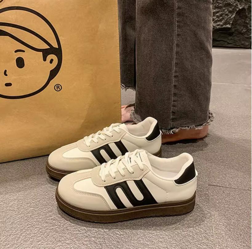 Casual Breathable Sneaker