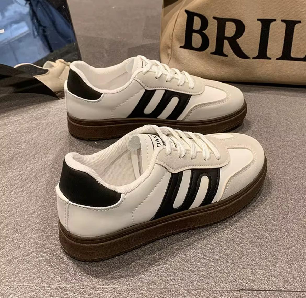 Casual Breathable Sneaker